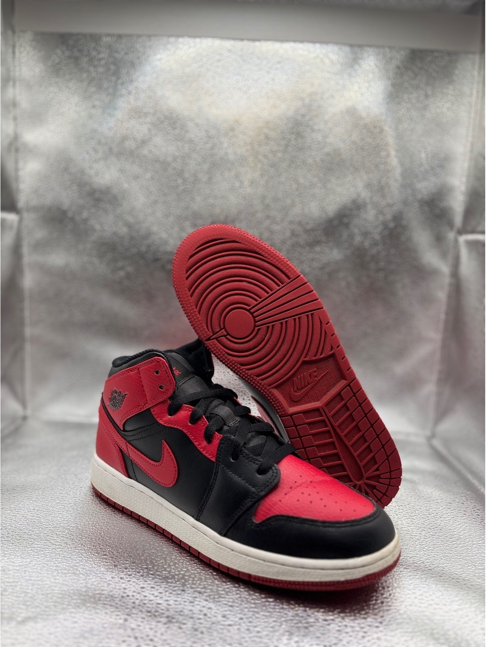Air Jordan 1 mid banned 2020 GS